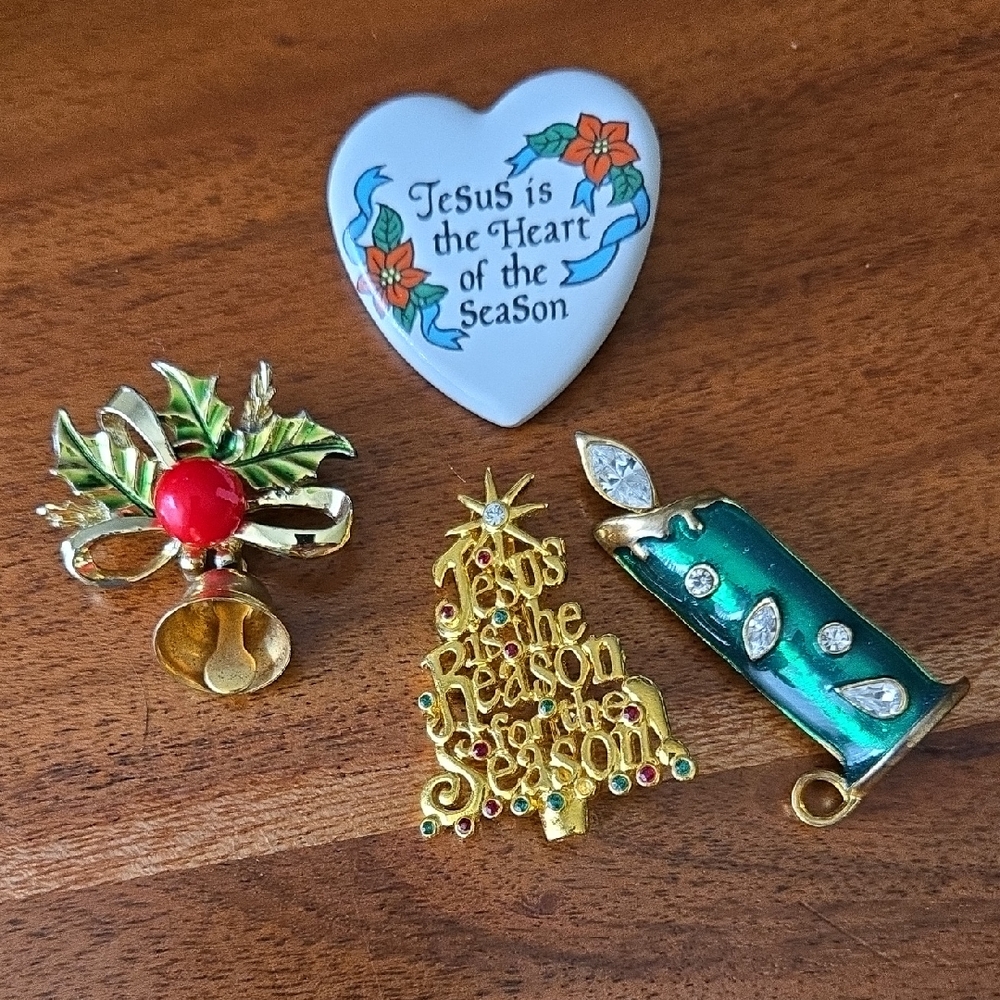 Vtg Christmas Brooch Set - Retro Flare